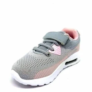 Zapatilla deportiva con velcro y cámara de aire