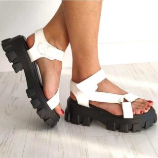 Sandalia con doble piso blanca