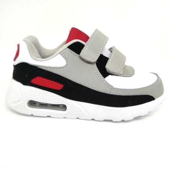 Zapatilla deportiva velcro y puntera reforzada