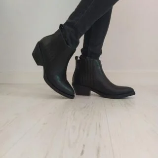 Botín bajo estilo cowboy Niko Amore