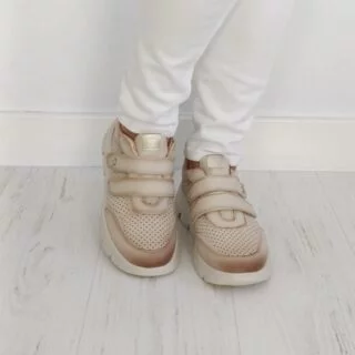 Alternative view of Zapato urbano con velcro ancho especial